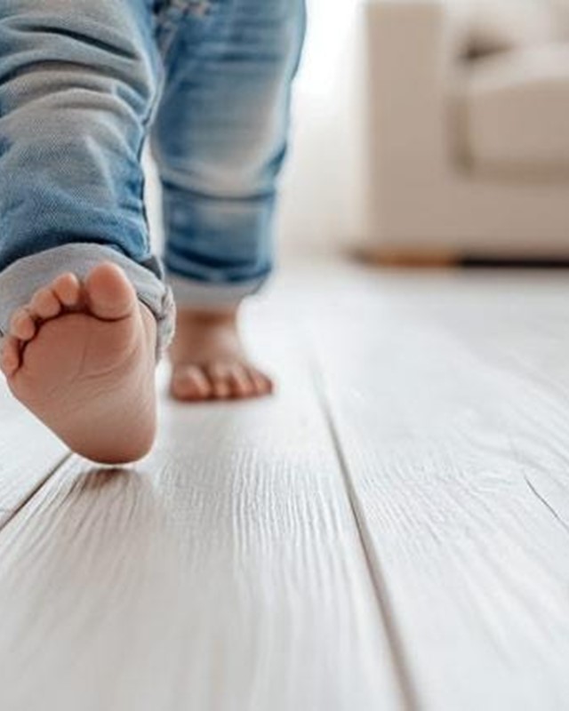 Coidamos os pés dos máis pequenos